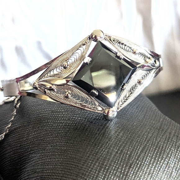 Sorrento Jewelry - Beautiful Sorrento Sterling Hematite Bracelet Filigree Design